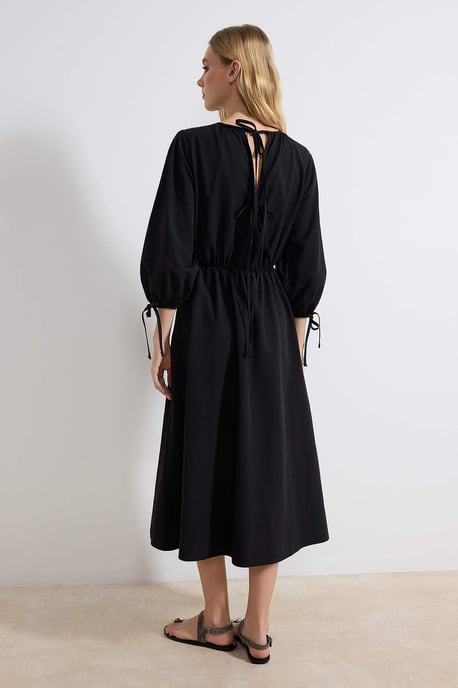 Turkishsouq Maxikleid für Damen mit flachen Truvakar-Ärmeln, A‑Linie - Schwarz - Image 3