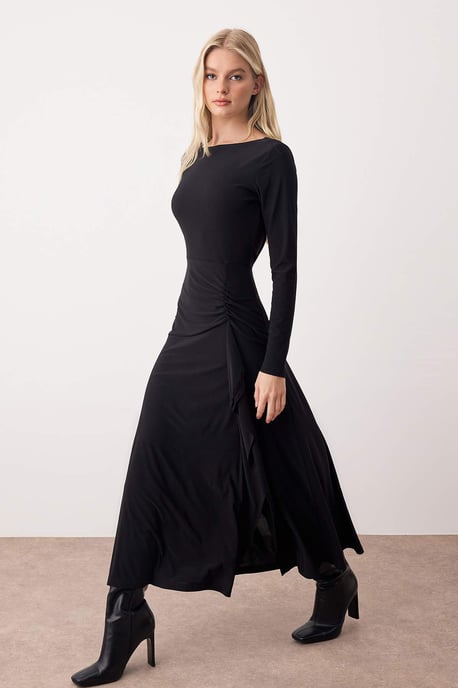 Langes, flaches A-Linien-Maxikleid für Damen, sowohl für Tag als auch für Nacht - Image 4