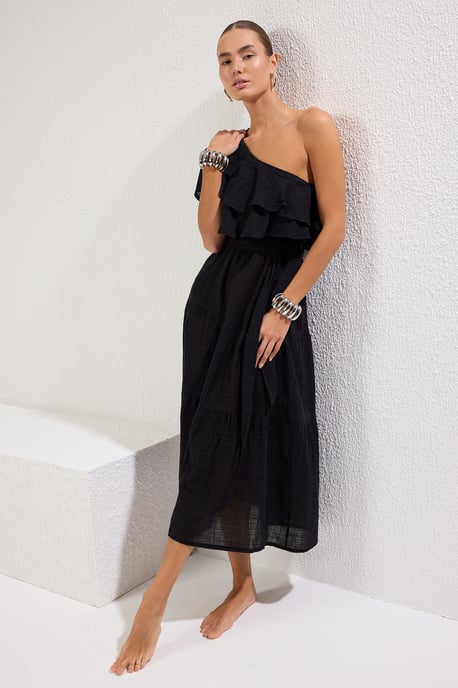 Schwarzes, schlichtes Maxikleid mit Spaghettiträgern für Damen, figurbetont, ideal für den Strand. - Image 4