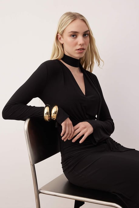 Elegantes, langes, figurbetontes Maxikleid für Damen – perfekt für den Abend. - Image 4