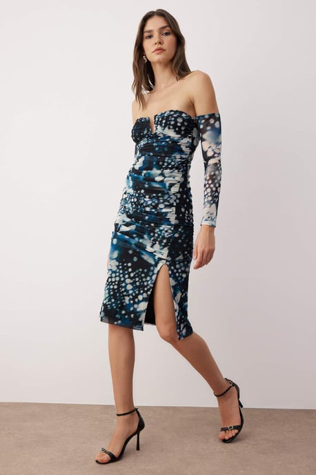 Sehr farbenfrohes, abstraktes, mittellanges Cocktailkleid für Damen - Image 1