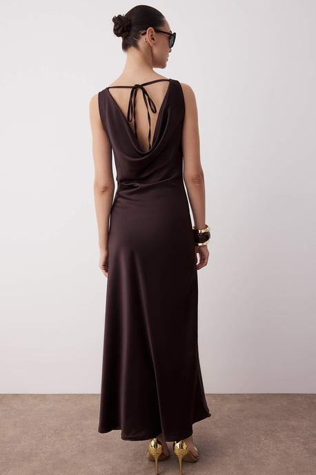 Elegantes, ärmelloses Maxikleid in A-Linie für Damen – perfekt für den Abend. - Image 3