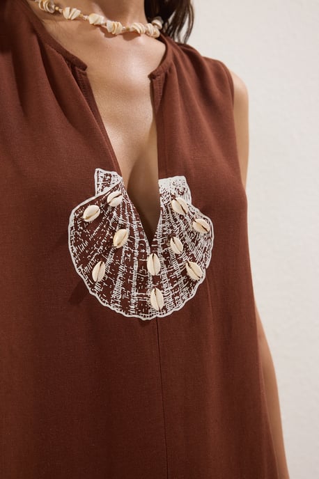 Gerades, figurbetontes Maxi-Strandkleid für Damen - Image 2