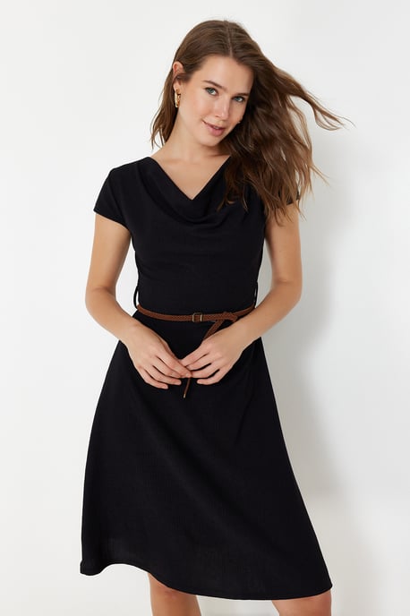 Langes, gerades Damen-Midikleid mit ausgestelltem Saum für Freizeit und Alltag - Image 4