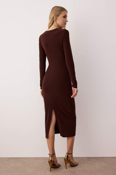 Flaches, mittellanges Cocktailkleid für Damen - Image 3