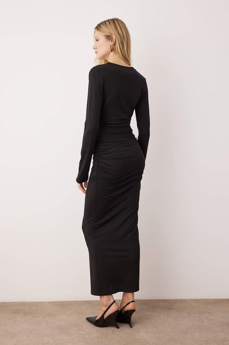 Elegantes, figurbetontes Midi-Kleid für Damen – perfekt für den Abend - Image 3