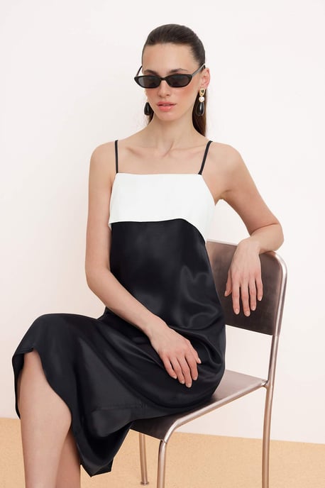 Schwarzes, ärmelloses Midi-Kleid mit Farbblockmuster für Damen - Image 4