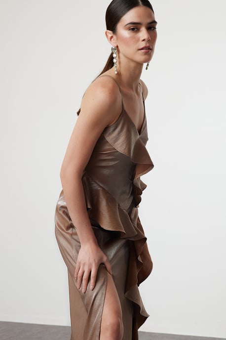 Unifarbenes, mittellanges Spaghettiträgerkleid für Damen, ideal für Abschlussball oder Abiball - Image 4