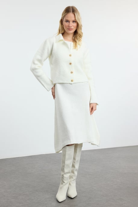 ecrufarbenes, gerades, mittellanges, lässiges/alltagstaugliches, figurbetontes Damenkleid - Image 4
