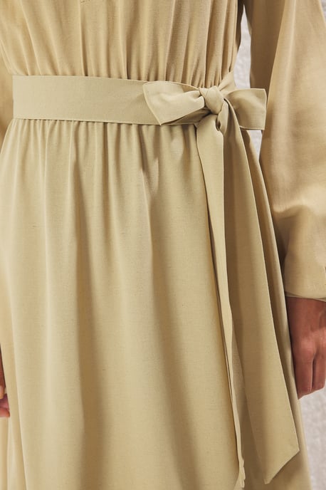 Lange, gerade geschnittene, lässige/alltagstaugliche, dezente Kleider für Damen - Image 2