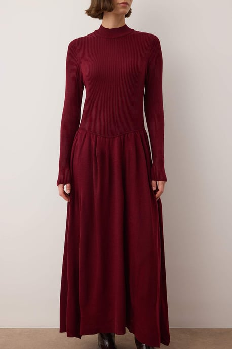Langes, gerades, lässiges/alltagstaugliches Skater-Hijab-Kleid für Damen - Image 2