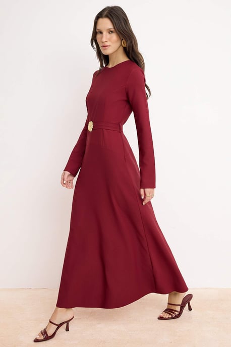 Damen-Maxikleid mit flachem, langem Schnitt und Hijab-Schnitt - Image 4