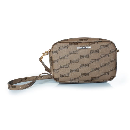Balenciaga Kameratasche mit BB-Monogramm in Beige - Image 1