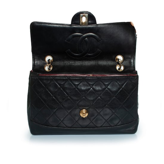 Chanel, klassische Klappentasche in Schwarz - Image 3