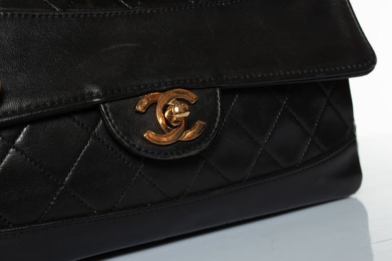 Chanel, klassische Klappentasche in Schwarz - Image 6