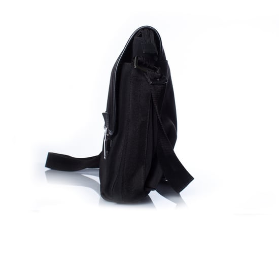 Gucci, schwarze Umhängetasche aus Canvas - Image 3