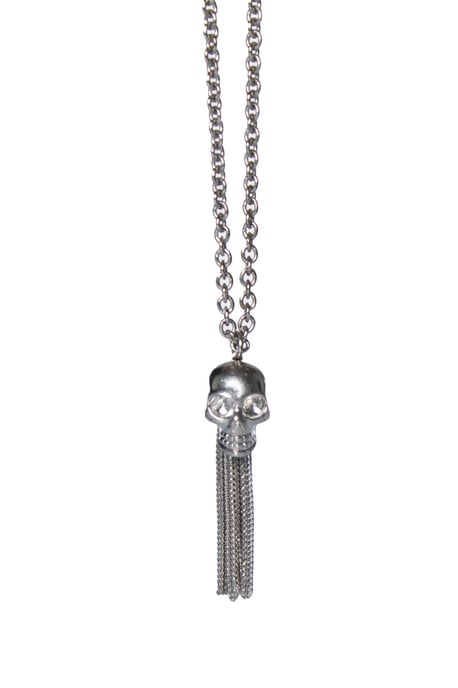 Alexander McQueen, Totenkopf-Quastenhalskette in Silber - Image 4