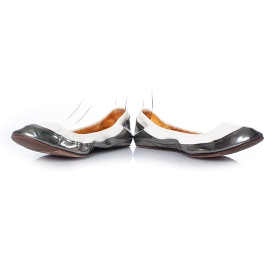Lanvin, Stretch-Ballerina in Weiß und Metallic - Image 5