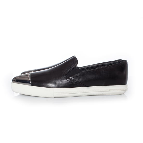 Miu Miu, Slip-on-Sneaker aus schwarzem Leder - Image 2