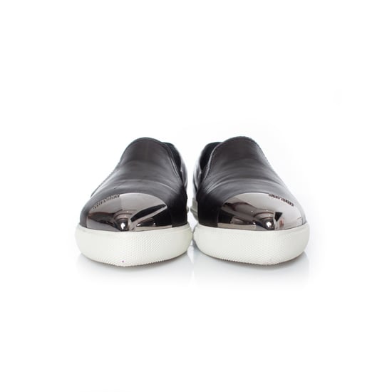 Miu Miu, Slip-on-Sneaker aus schwarzem Leder - Image 5