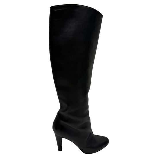 Christian Louboutin Stiefel mit Mandelspitze in schwarzem Leder kniehoch - Image 1