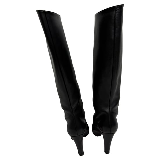 Christian Louboutin Stiefel mit Mandelspitze in schwarzem Leder kniehoch - Image 3