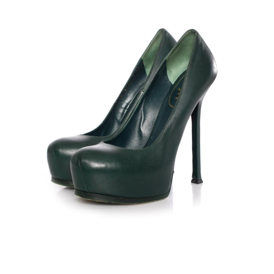 Yves Saint Laurent, grüne Tribtoo Plateau-Pumps aus Leder. - Image 1
