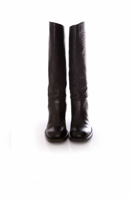 Prada, schwarze Stiefel aus genarbtem Leder. - Image 3
