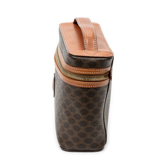 Top Handle Toiletry Pouch Pouch - Image 3