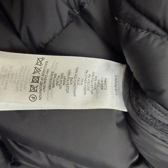 Ärmellose Daunenjacke von Armani Exchange aus schwarzer Wolle - Image 5
