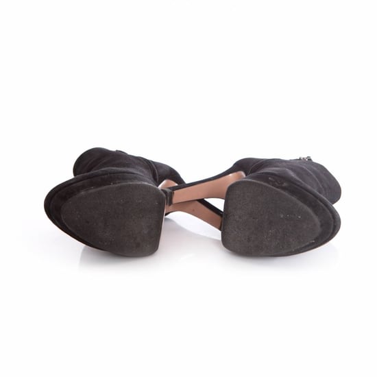 Prada, schwarze Wildleder-Plateaustiefel. - Image 6