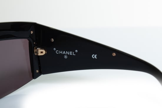 Chanel, Vintage-Sonnenbrille mit schwarzer Kette - Image 6