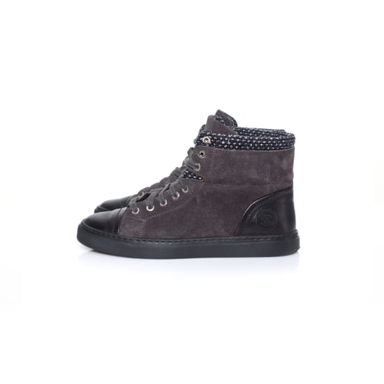 Chanel, hohe Tennis-Sneaker mit CC-Logo und Tweed - Image 2