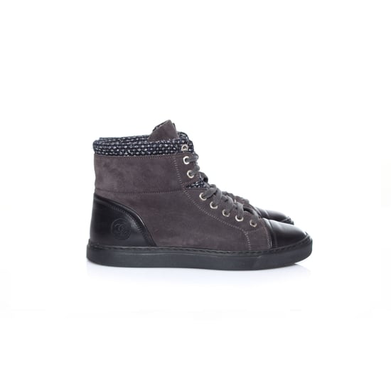 Chanel, hohe Tennis-Sneaker mit CC-Logo und Tweed - Image 4