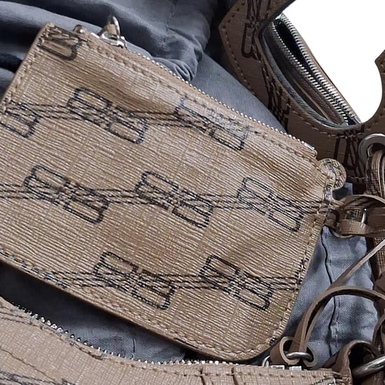 Balenciaga Monogram Le Cagole Mini Crossbody Bag aus beigefarbenem beschichtetem Canvas - Image 6
