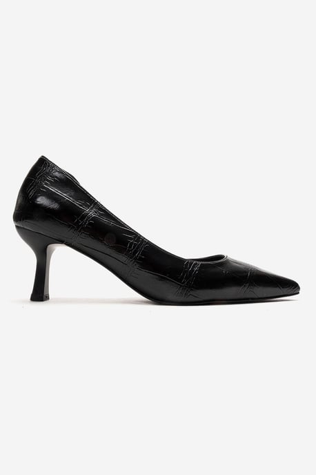 Arel Spitzer Pumps - Image 4