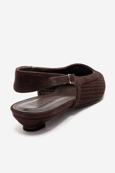 Aviva Slingback Spitzer Zehen Pumps - Image 5
