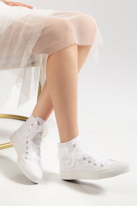 Mariselle Perlen Spitzen Braut High-Top Sneaker - Image 3
