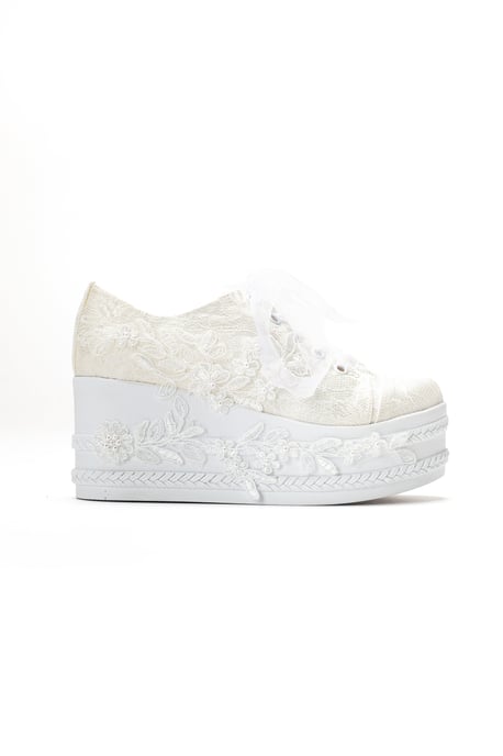 Valencia Schnür-Plateau Braut-Sneaker - Image 2