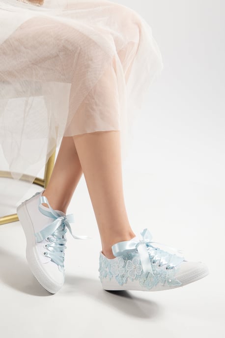 Serenelle Spitzen Braut-Sneaker - Image 4