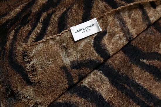 Saint Laurent, Tigerbedruckter Schal - Image 3