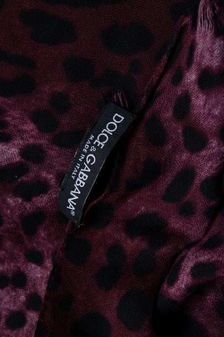 Dolce & Gabbana, lila Schal mit Leopardenmuster - Image 6