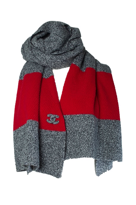 Chanel, Übergroßer Kaschmirschal mit CC-Logo - Image 1