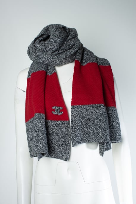 Chanel, Übergroßer Kaschmirschal mit CC-Logo - Image 6