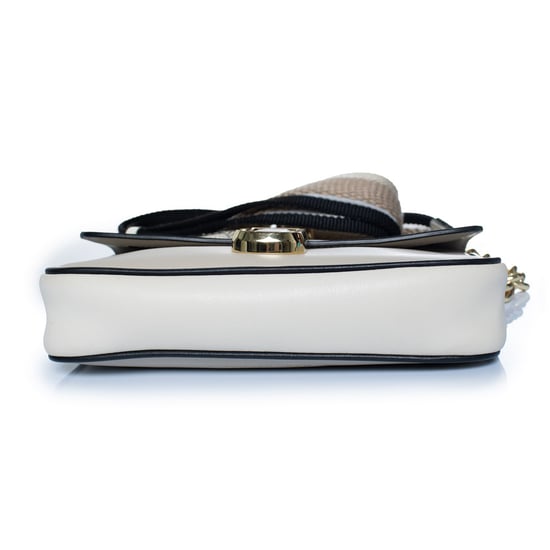 Marc Jacobs, J Marc Schultertasche in Beige/Schwarz - Image 6