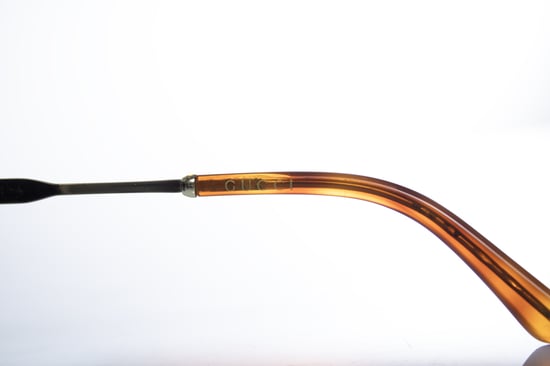 Gucci, transparente und goldene Pilotenbrille - Image 6