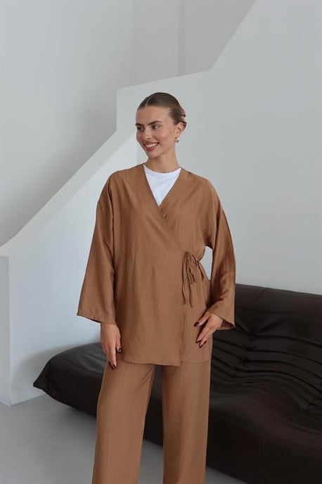Knitterlook Textured Kimono Anzug Braun - Image 4