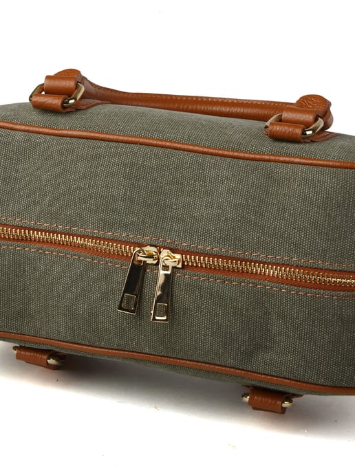 Giulia Monti Schultertasche Militärgrün Goldbraun - Image 4