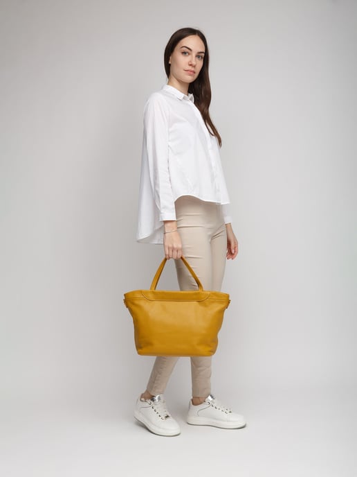 Giulia Monti Schultertasche Senf - Image 5
