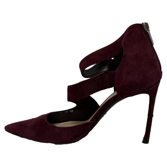 Dior Riemchenpumps mit spitzer Zehenpartie aus burgunderrotem Wildleder - Image 4